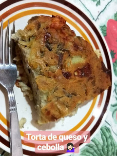 Una foto de Torta de queso y cebolla