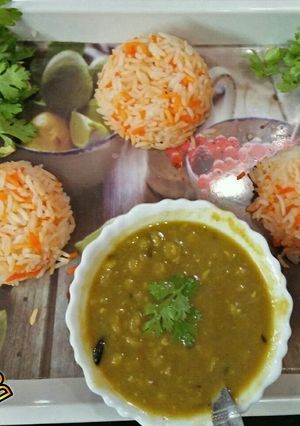 A picture of Hare Matar ki daal.