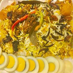 A picture of Signature Memoni Masoor pulao(keema masoor biryani).