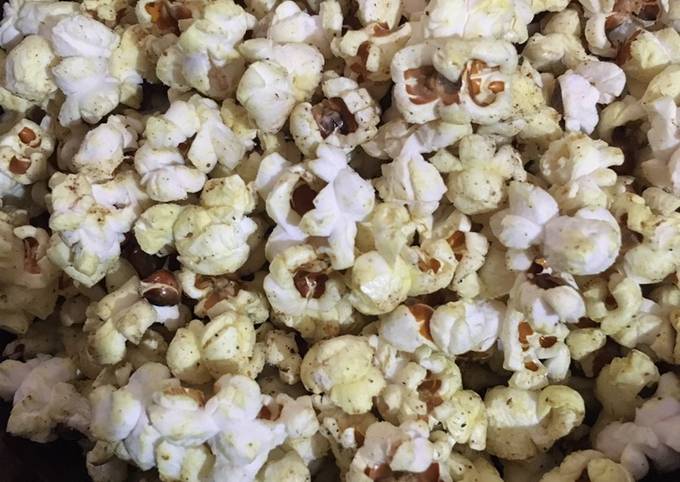 Popcorn in cooker