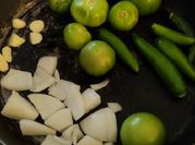 Una foto de caldillo de tomatillo