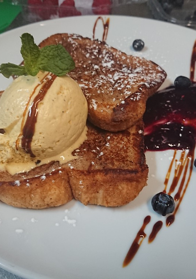 Una foto de French toast