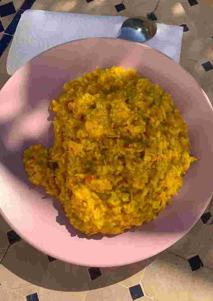 Una foto de Riquísimo y meloso Arroz con verduras y pollo