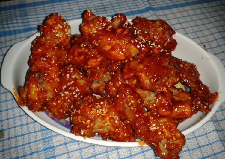 Recipe of Any-night-of-the-week Korean Spicy Fried Chicken    (Yangnyeom-tongdak)