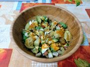 Una foto de aguacate cilantro patata