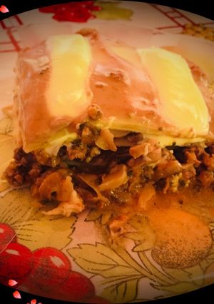 Una foto de Una deliciosa 😋 LASAÑA!!