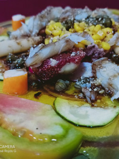 Una foto de Ensalada de higos y bacalao fashion 🥗🥗