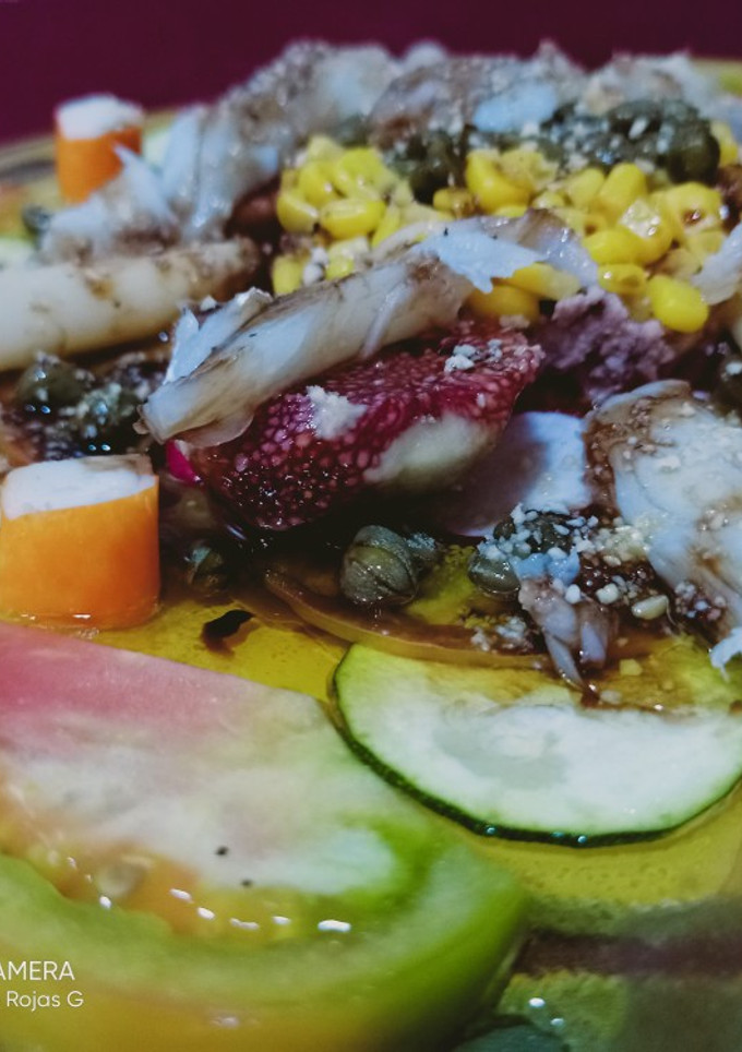 Una foto de Ensalada de higos y bacalao fashion 🥗🥗
