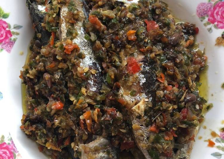 Bagaimana Menyiapkan Ikan cue sambel tauco Anti Gagal