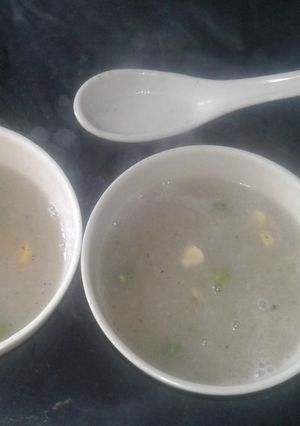 A picture of Mixed vegetables soup.