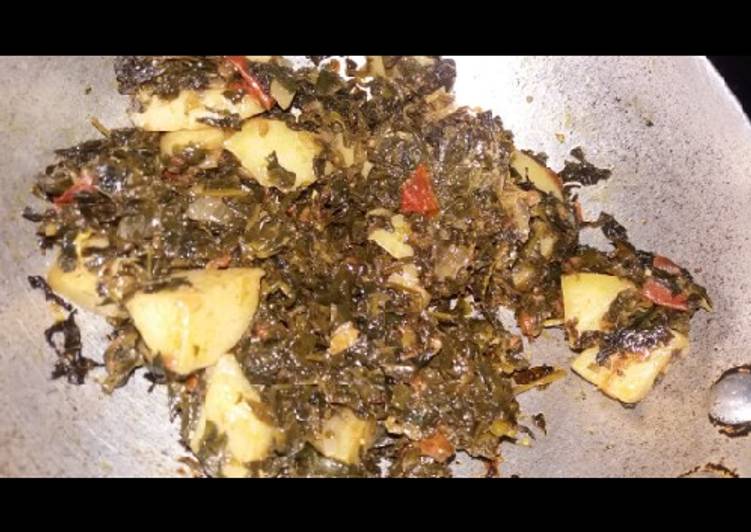 Simple Way to Make Speedy Aloo methi