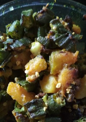 A picture of Lady's finger pumpkin stir fry.