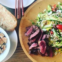 A picture of Steak salad.