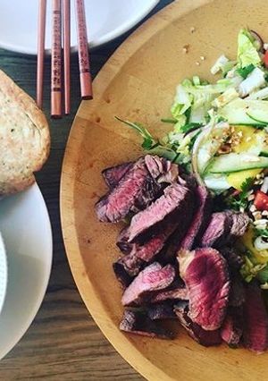 A picture of Steak salad.