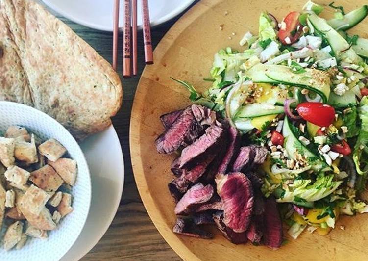 How to Make Quick Steak salad