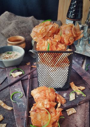 A picture of Crispy Prawn balls.