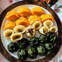 A picture of Tri Colour Momos.