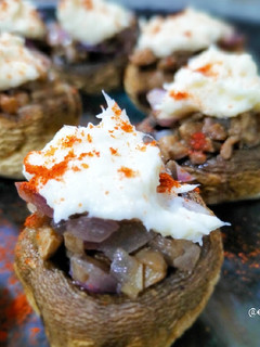 Una foto de Champiñones rellenos con brandada de bacalao