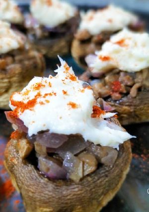 Una foto de Champiñones rellenos con brandada de bacalao