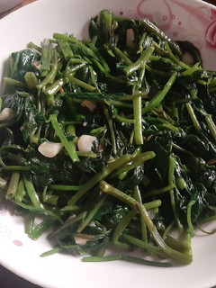 清炒蒜香空心菜 的食譜成品照片