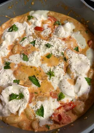 A picture of Burrata and Cherry Tomato Gnocchi.
