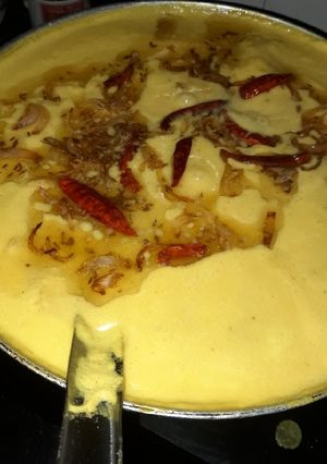 कड़ी (kadhi recipe in Hindi) रेसिपी मुख्य फोटो