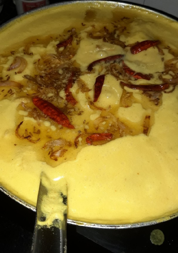कड़ी (kadhi recipe in Hindi) रेसिपी मुख्य फोटो