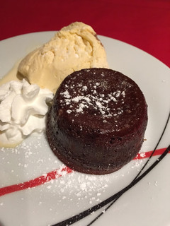 Una foto de Coulant de chocolate negro
