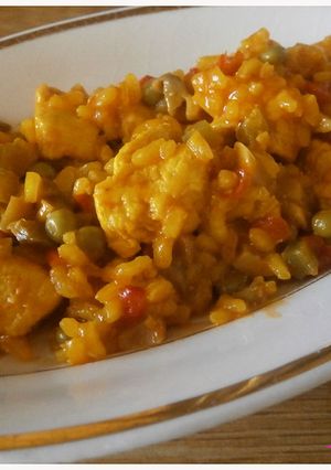 Foto principal de Arroz meloso con verduras, champiñones y pollo