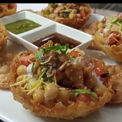 A picture of Aloo Lachha Tokri Chaat (iftar special).
