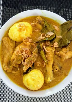 Foto resep Gulai ayam dan telur