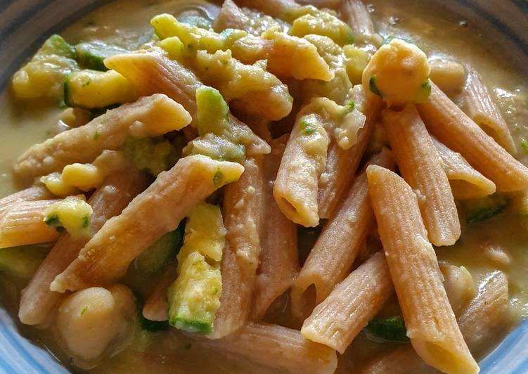 Penne Rigate Con Crema Di Ceci E Zucchine La Ricetta Veloce