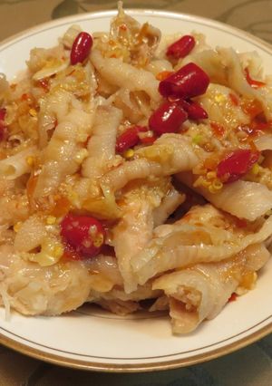 泰式酸辣無骨鳳爪+新手剃雞腳骨 的食譜成品照片