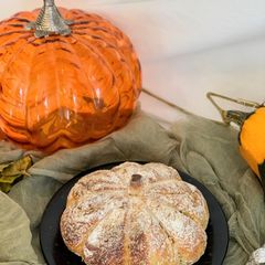 A picture of Pumpkin Bread (Boule).