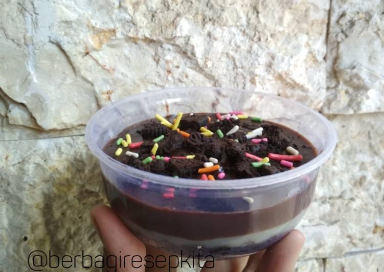 Bagaimana Buat Coklat dessert box Sederhana