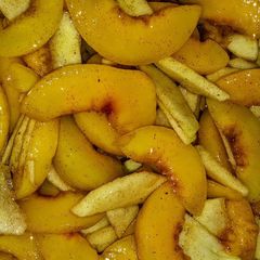 A picture of Easy apple peach crisp.