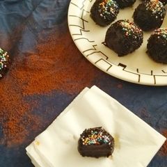 A picture of Caramel Chocolate Truffles.
