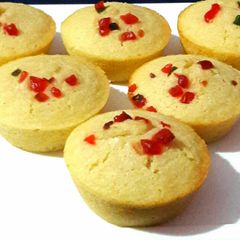 A picture of Mango Semolina Muffins.