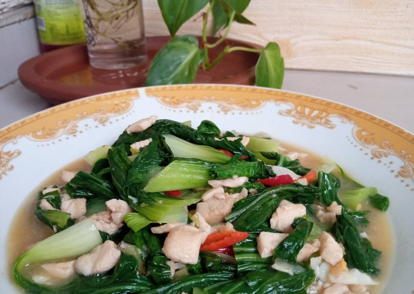Tumis pokcoy ayam
