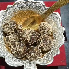 Dates and pista laddu A picture of Dates and pista laddu.