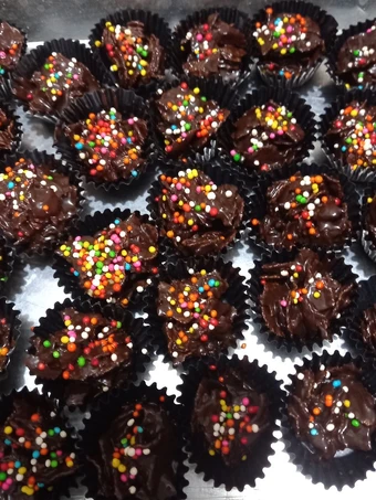 Cara Mudah Membikin Resep Cornflakes Coklat Cup Jasmine yang  Bikin Ketagihan Anti Ribet, Uenak Banget