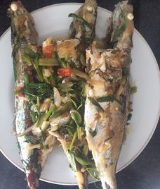 cá chỉ vàng chua ngọt