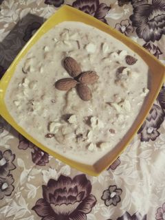 गुड की खीर (Gur ki kheer recipe in hindi) रेसिपी मुख्य फोटो