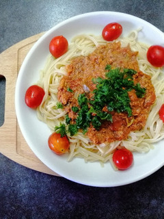 Una foto de Tallarines con Salsa de atún