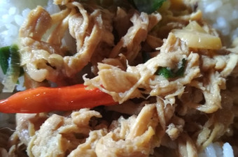 Resep Ayam suwir manis (ora) pedas Anti Gagal