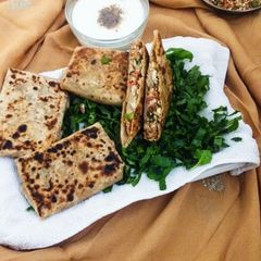 A picture of Vegetable pocket paratha.