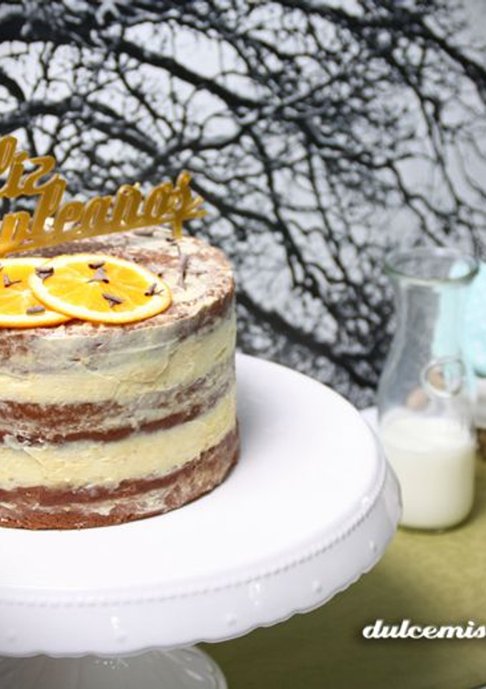Una foto de Naked Cake de chocolate y naranja