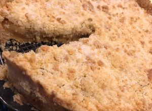 Una foto de Torta crumble de manzana !! Fácil y muy rica !