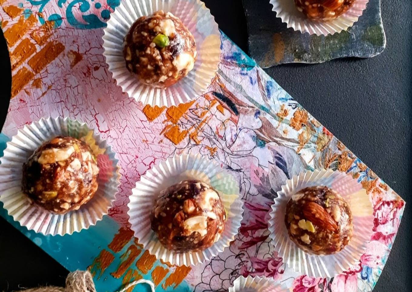 Dry Fruit Ladoo/ Dry Fruit Bliss Balls