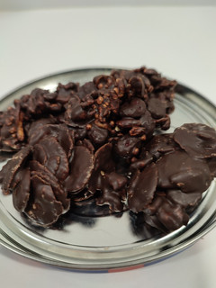 Una foto de Rocas de chocolate (sin azúcar)